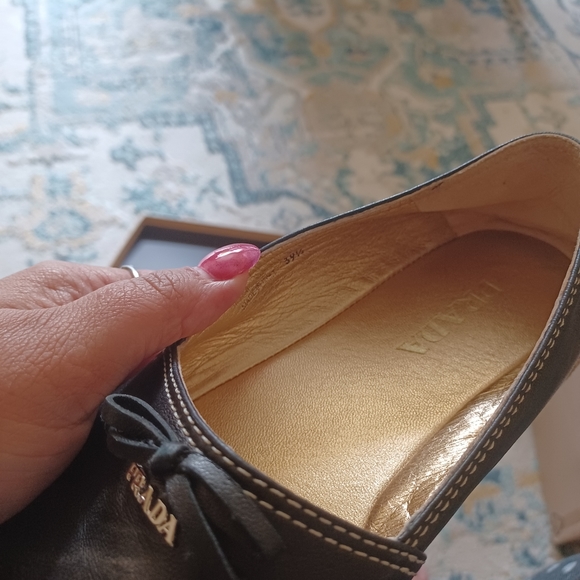 Prada shoes - Picture 5 of 10